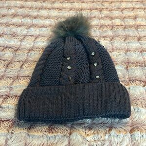 D 2 Hat with Crystals